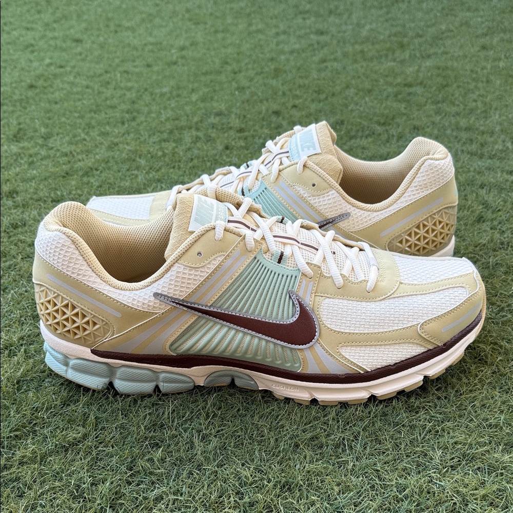 Nike Zoom Vomero 5 SE